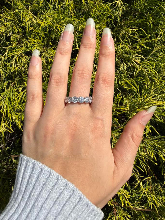 Lab-Grown Diamond 7-Stone Band