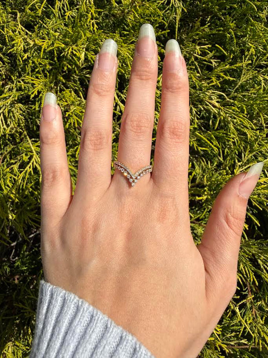 18K 0.48 CTW V-Shape Diamond Ring