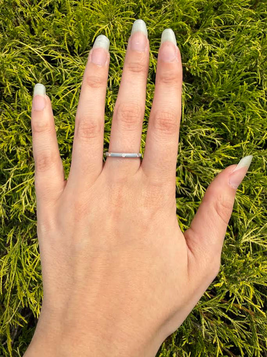 18K Grey Enamel Station Diamond Band
