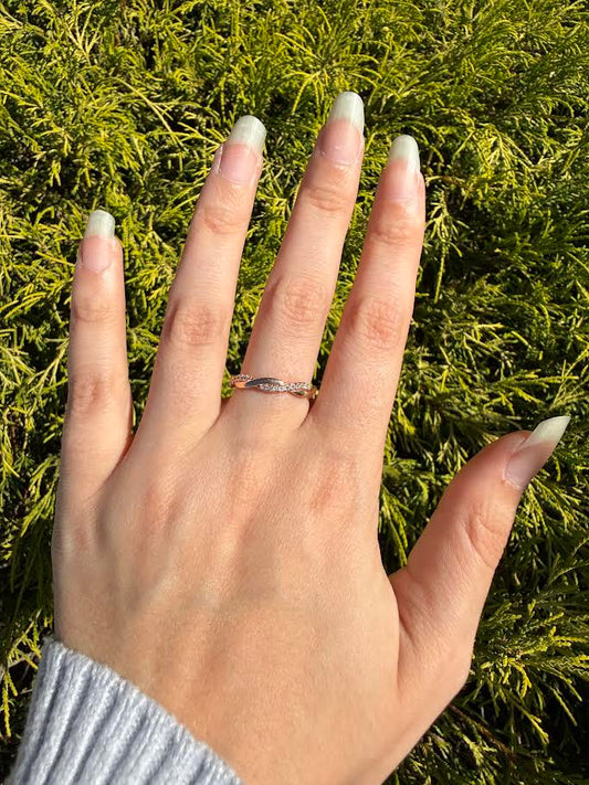 Rose Gold 0.11 CTW Diamond Twist Band