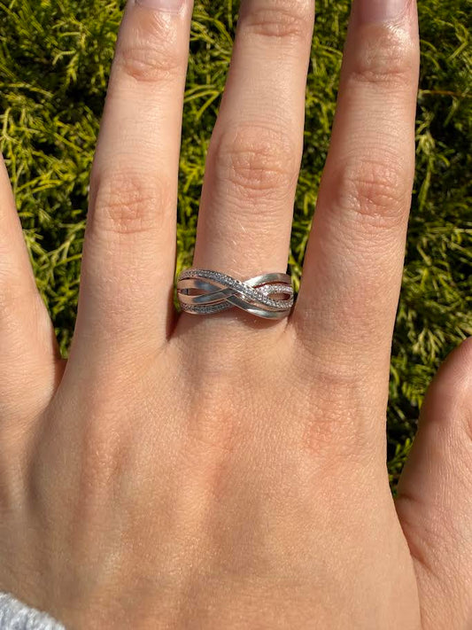 0.17 CTW Multi-Row Diamond Bypass Fashion Ring