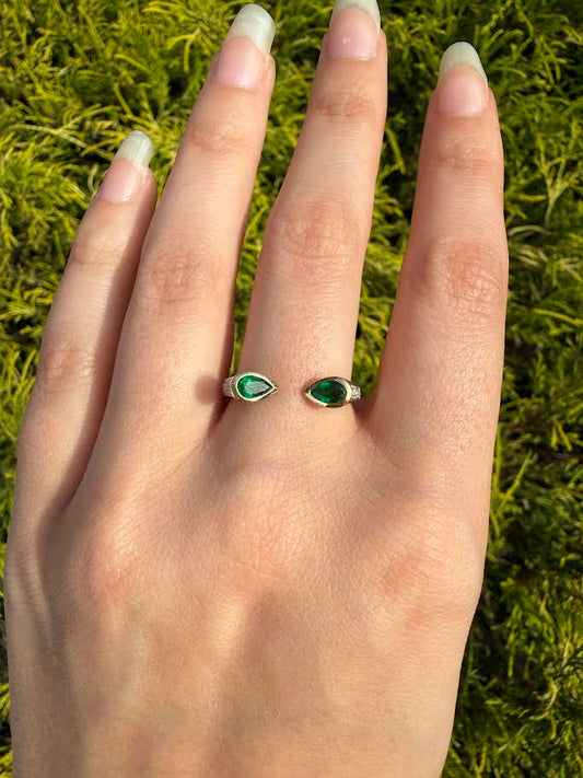 Emerald Duo Ring