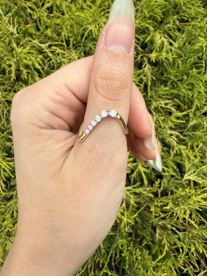 Diamond U-Shape Thumb Ring