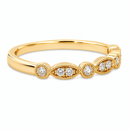 0.17 CT TW. Dainty Diamond Geometric Wedding Band