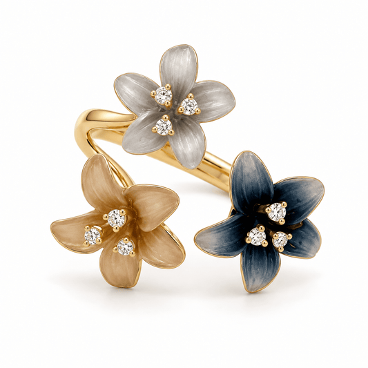 18K Gold Diamond Tri-Flower Fashion Ring