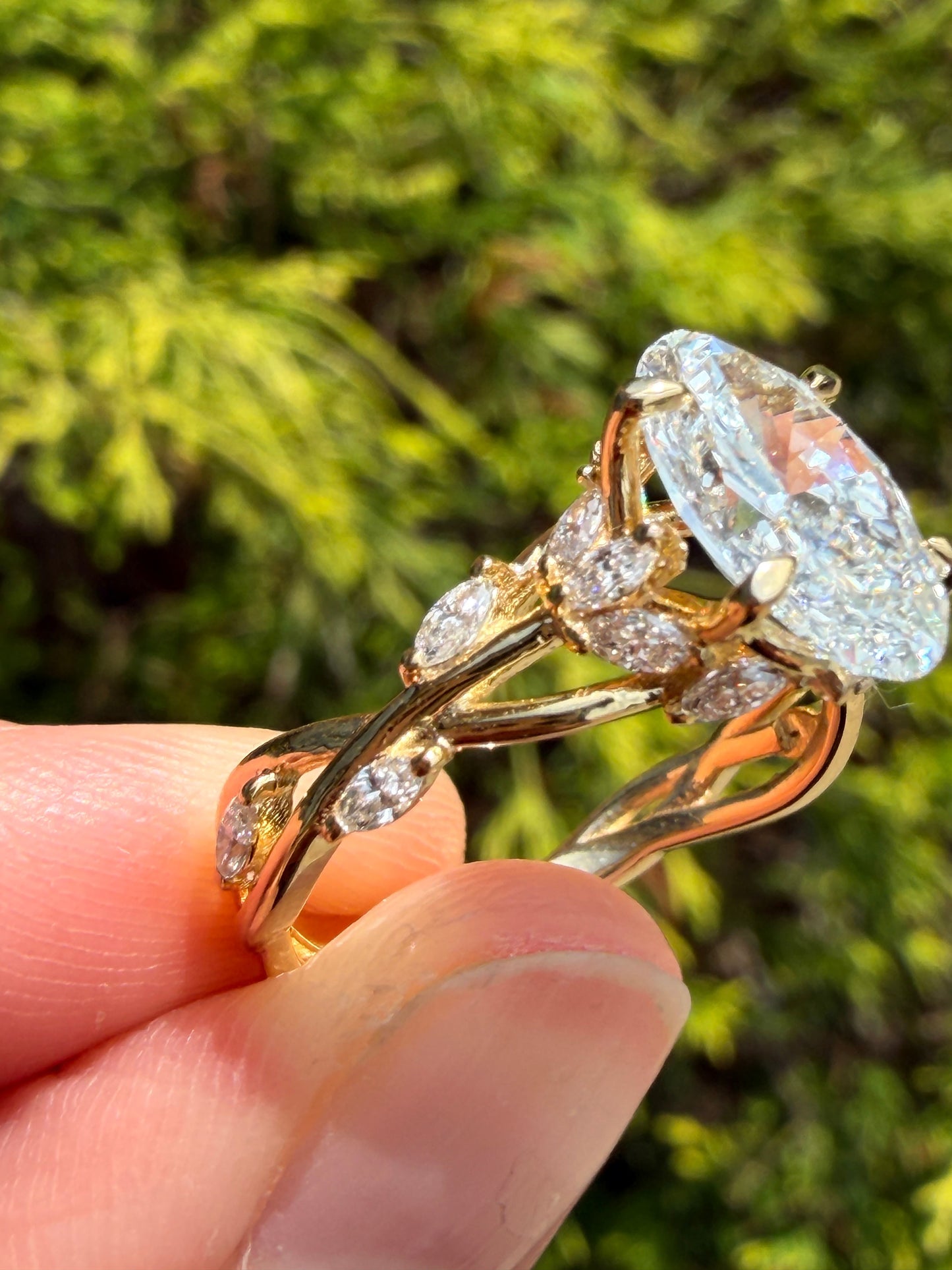 14K Yellow Gold Oval Lab-Grown Diamond Garden Ring