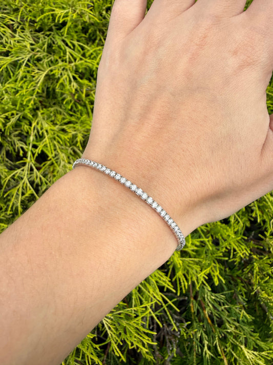 2.15 CTW 18K Natural Diamond FLEX Tennis Bracelet