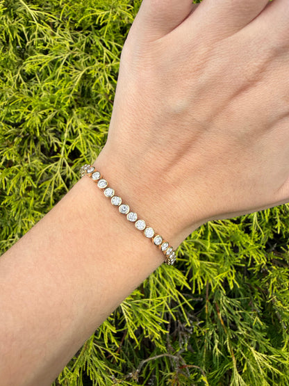 Yellow Gold Bezel-Set Round Diamond Tennis Bracelet