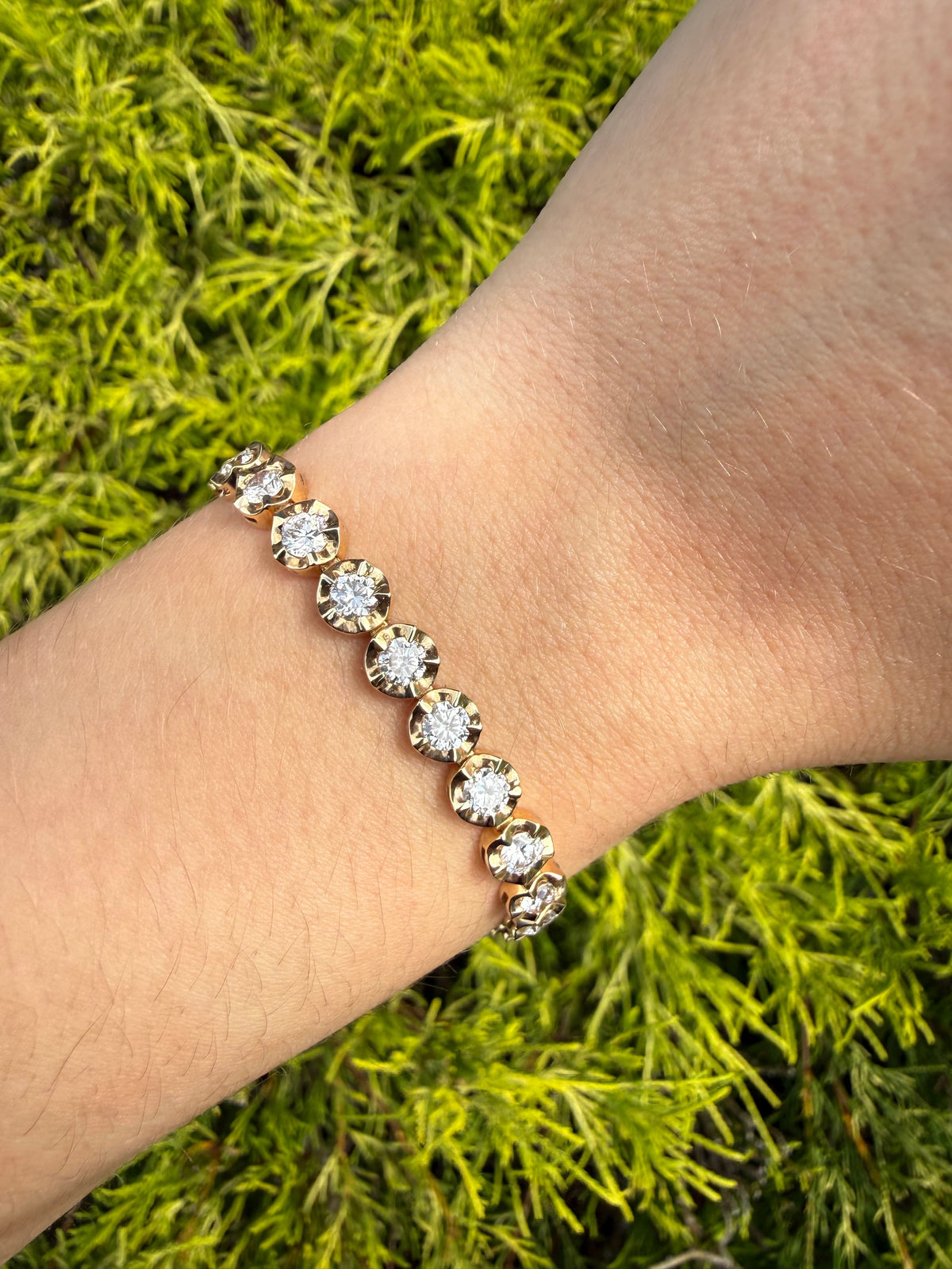 Lab-Grown Diamond Flower Tennis Bracelet