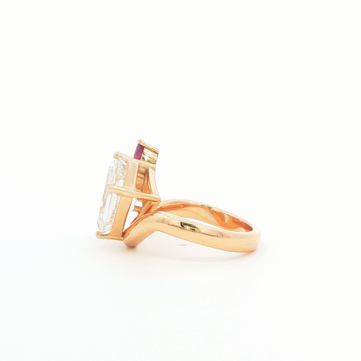 14K YG DIA EM WITH MULTI-COLOR SAPH ENG RING