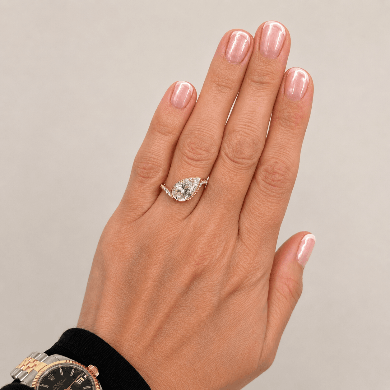 14K Yellow Gold Pear-Shaped Diamond Sideways Ring 3.45 cttw