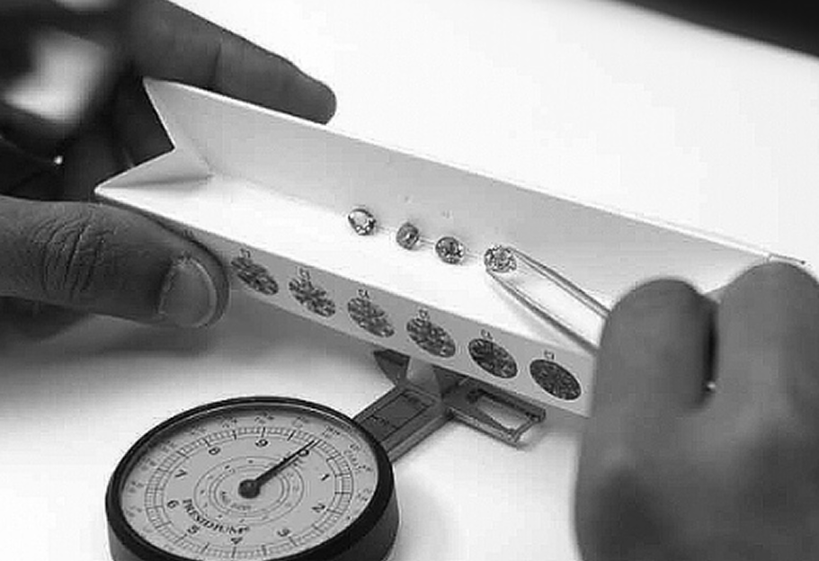 DIAMOND CARAT