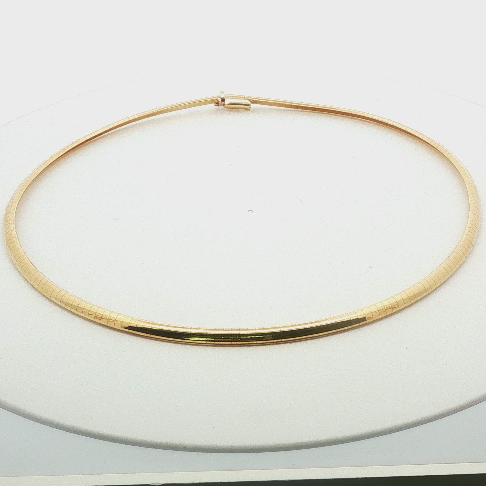 14K Yellow Gold Omega Necklace