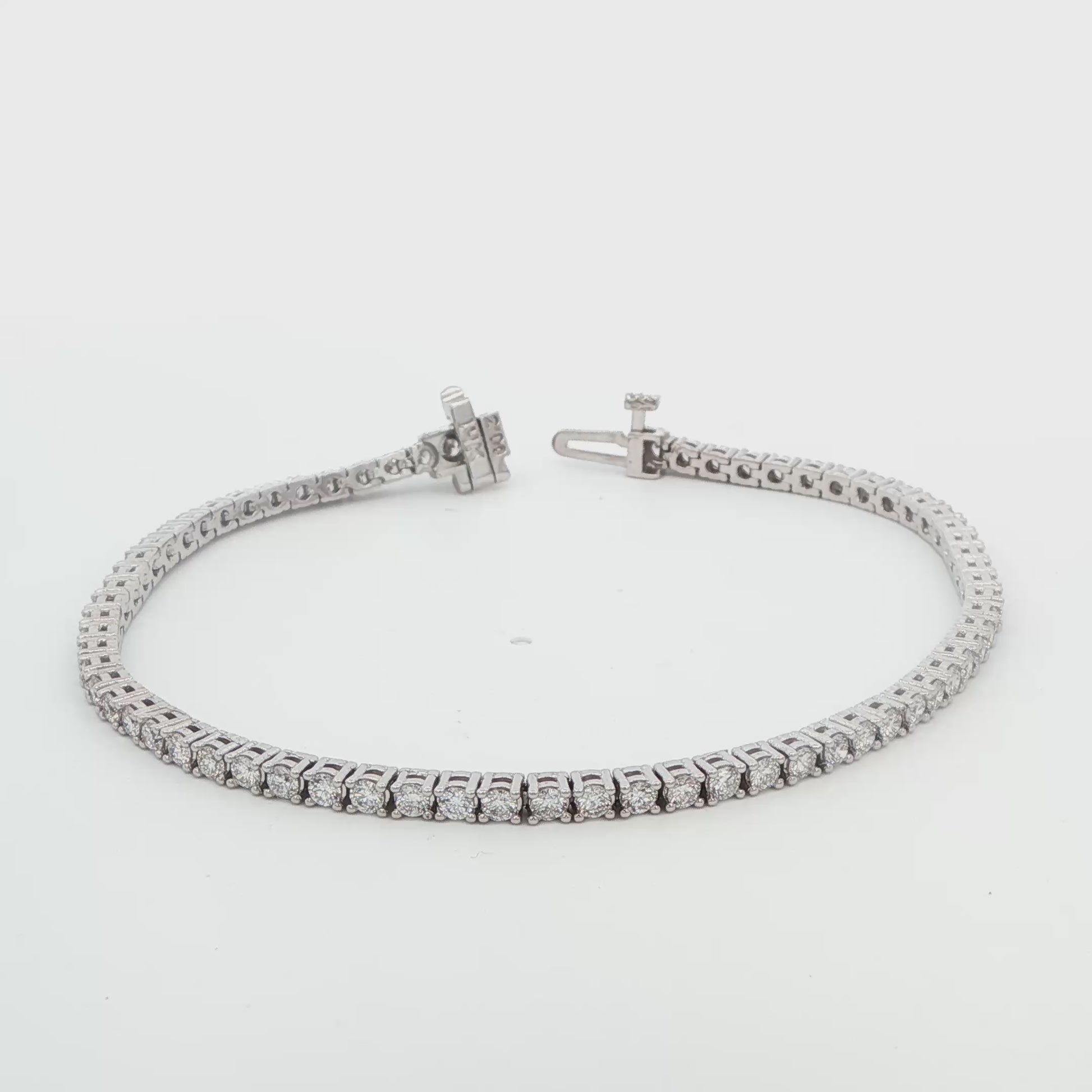 Lab-Grown Diamond Tennis Bracelet