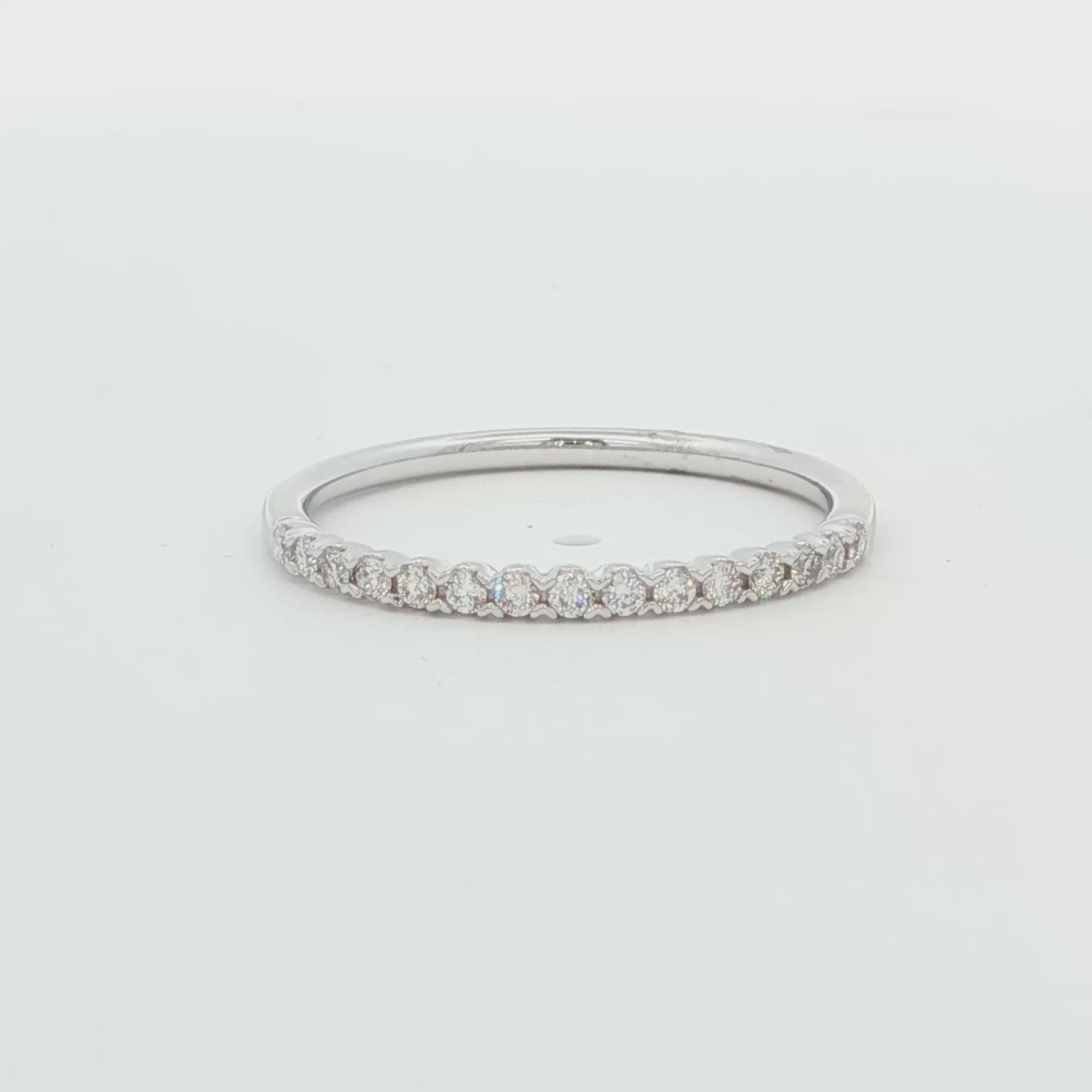 Diamond Fishtail-Set Wedding Band