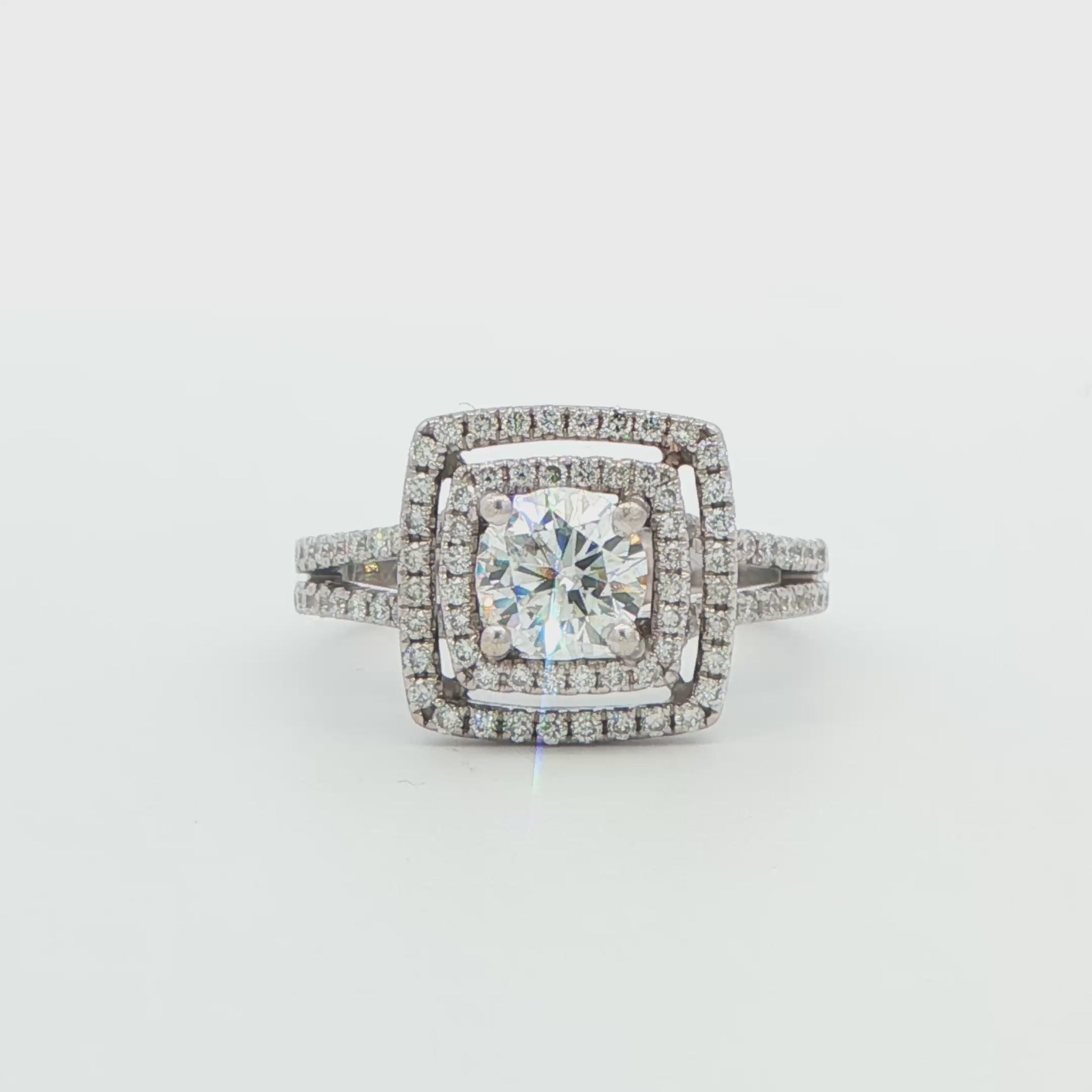 18K White Gold Diamond Halo Engagement Ring