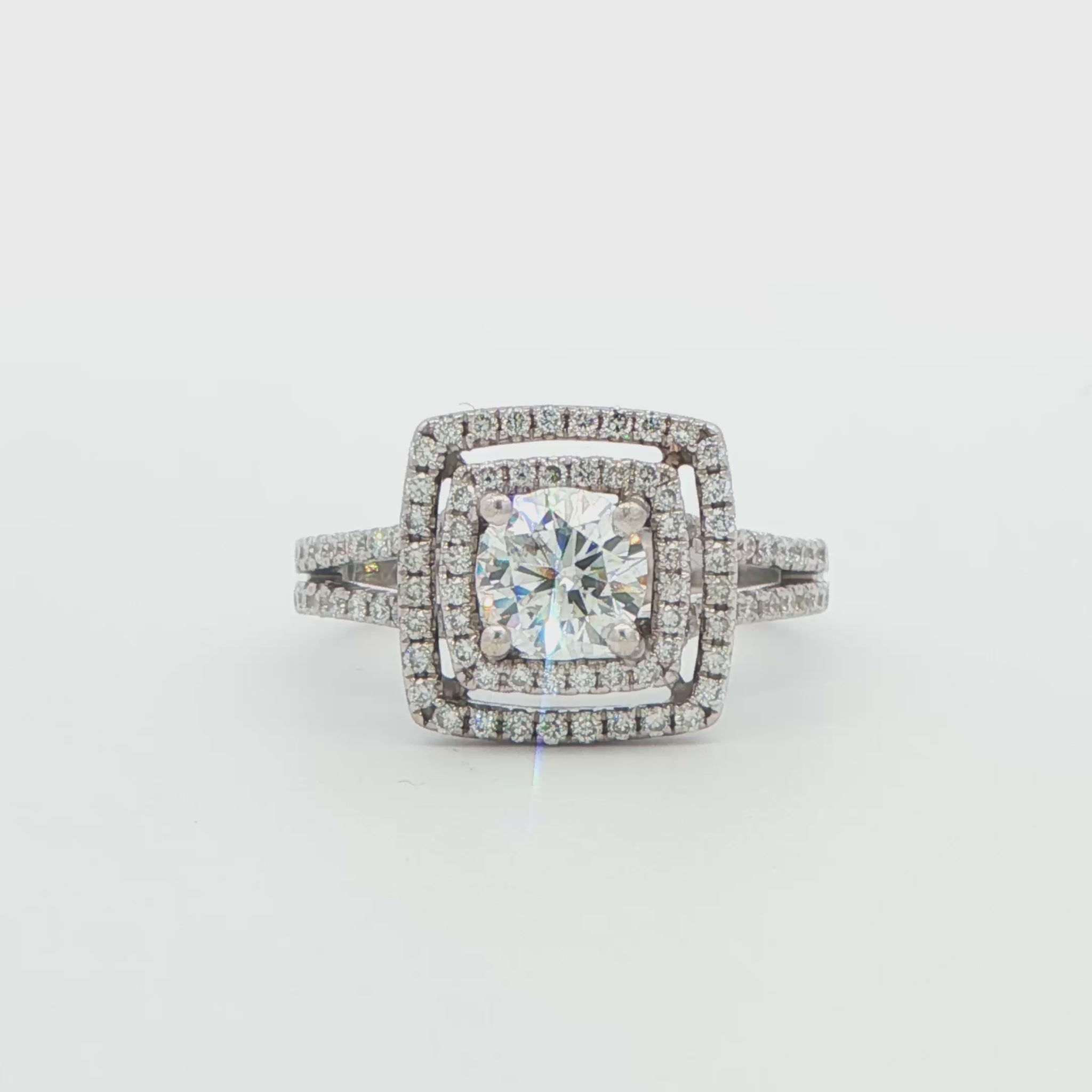 18K White Gold Diamond Halo Engagement Ring