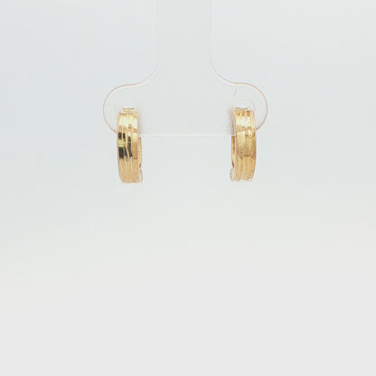 14K YG POLISHED LINE DETAIL HUGGIE HOOP