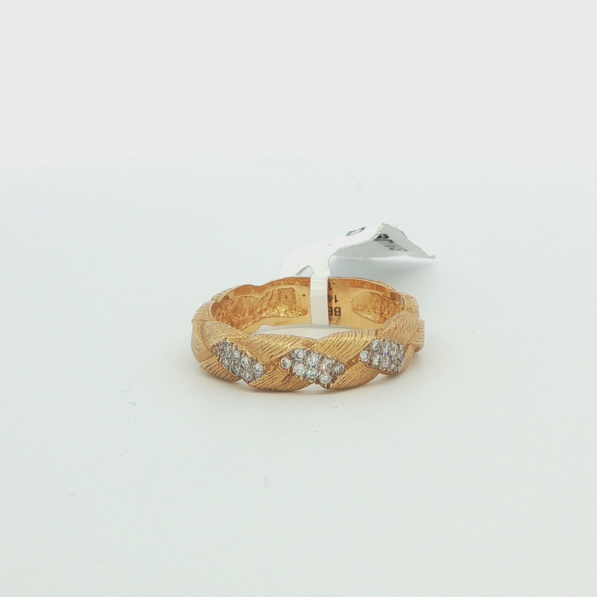 0.12 CTW Woven Texture Diamond Fashion Band