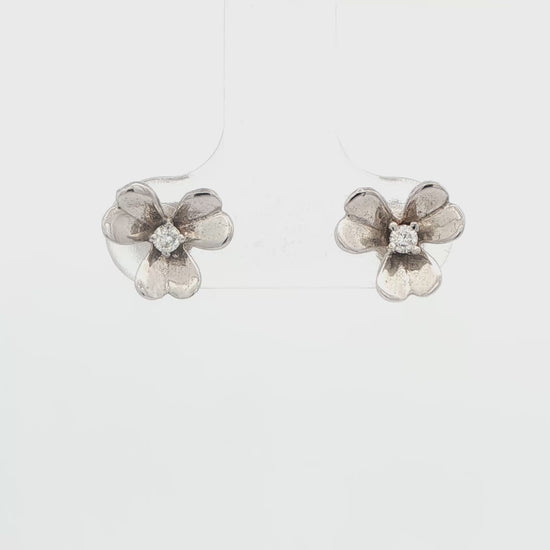 14K WG .04 CTTW FLOWER STUD EAR