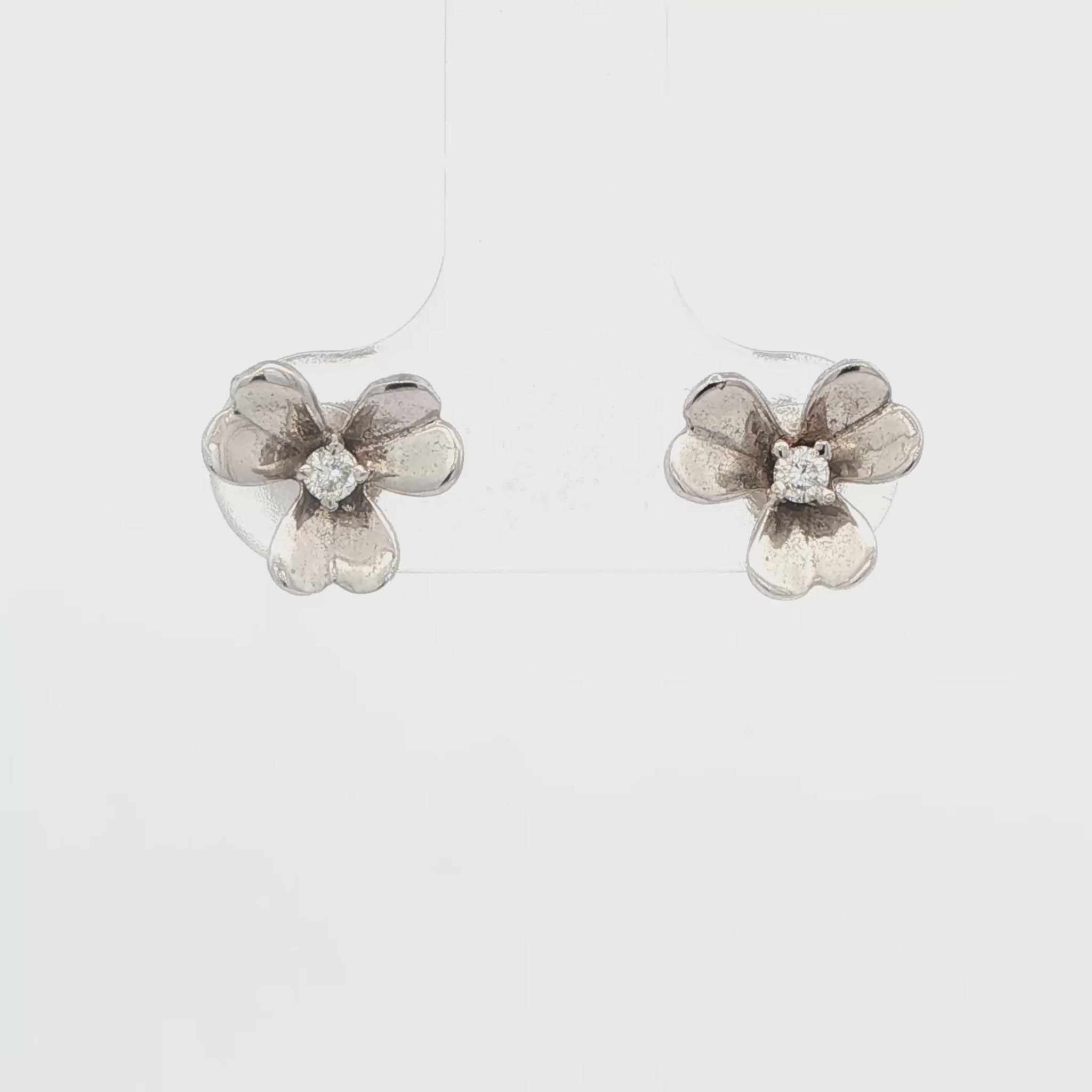 14K WG .04 CTTW FLOWER STUD EAR