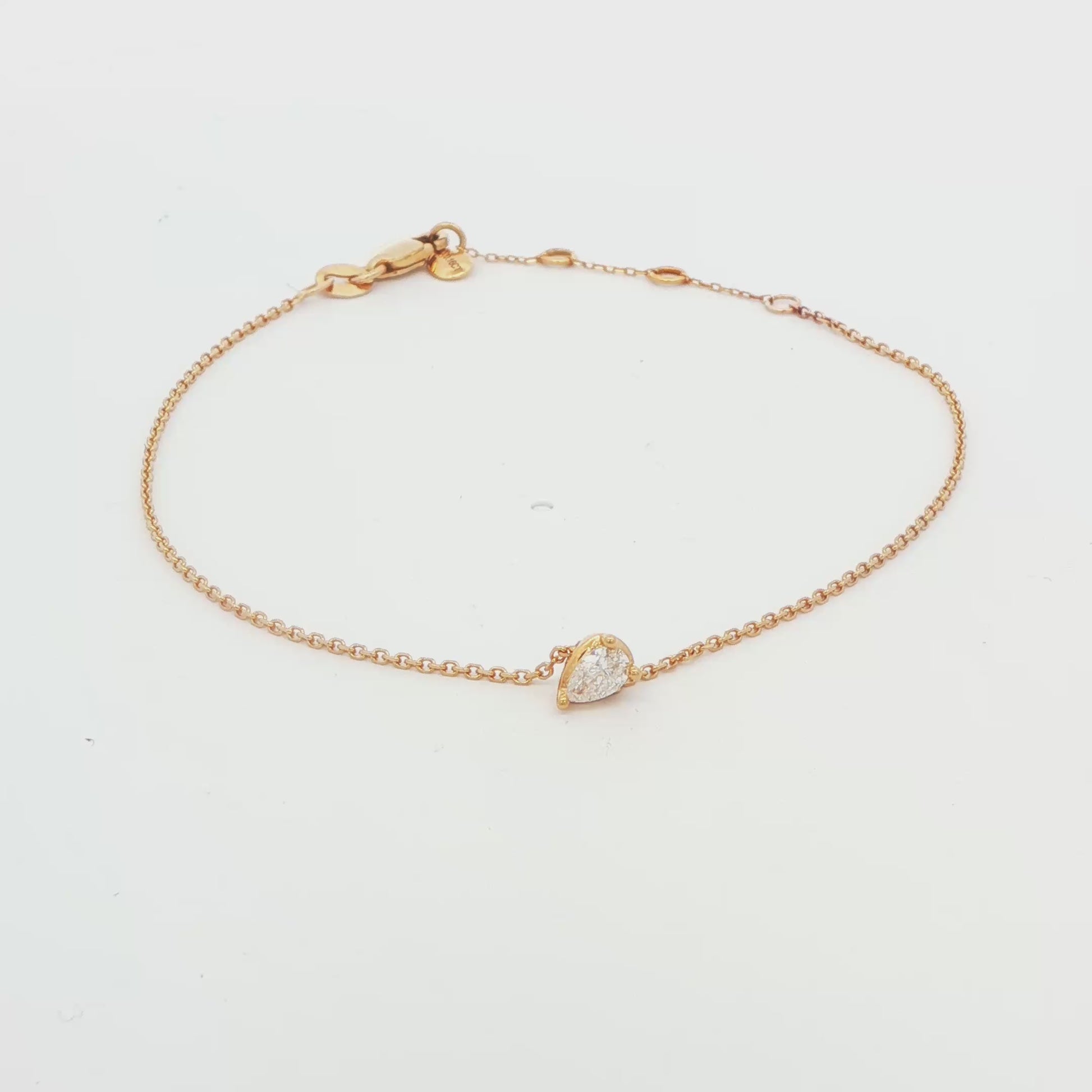 Pear-Shaped Diamond Bracelet