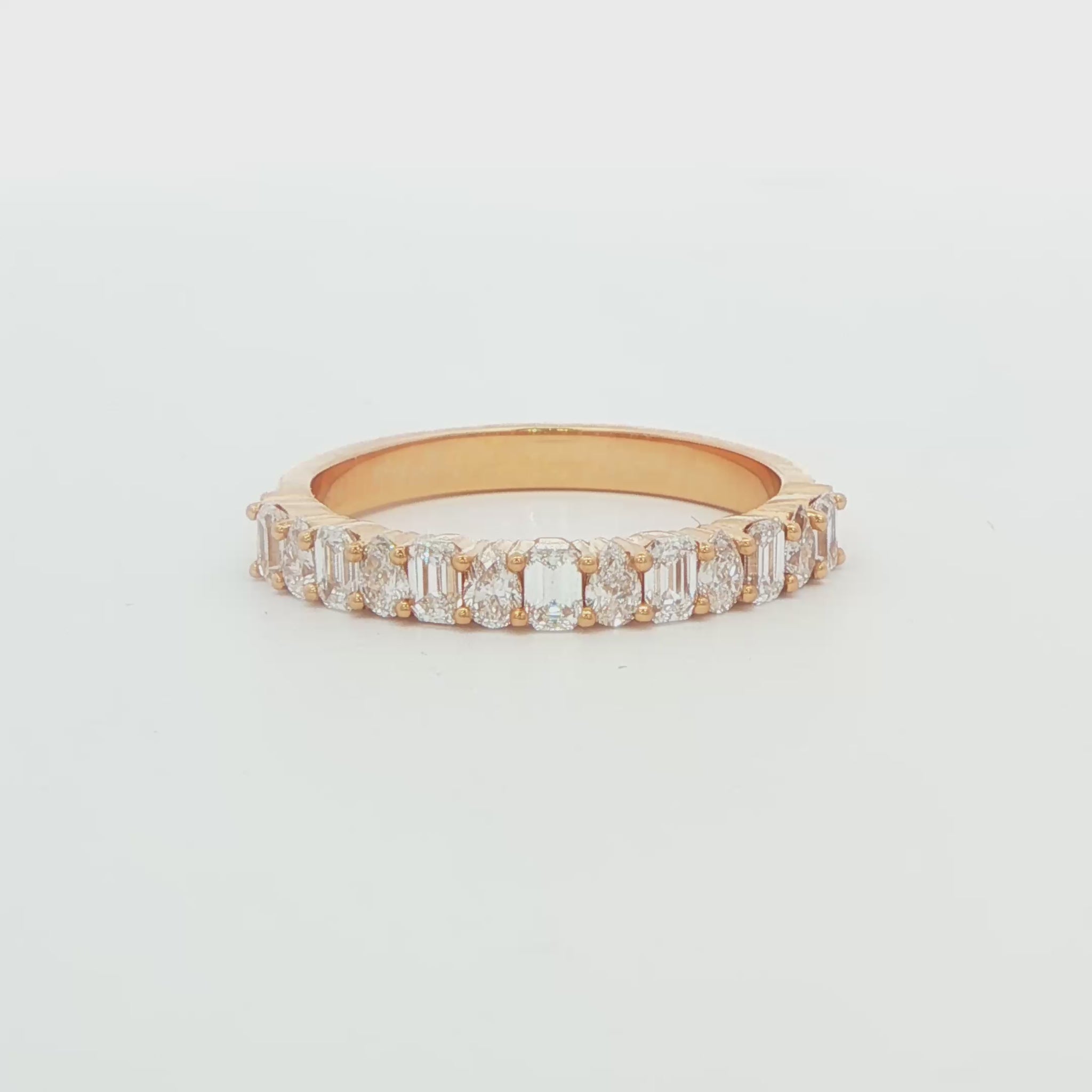 14K YG ALT PEAR-EMRL LG DIA BAND WITH ROUND DIA BEZEL .94 CTTW