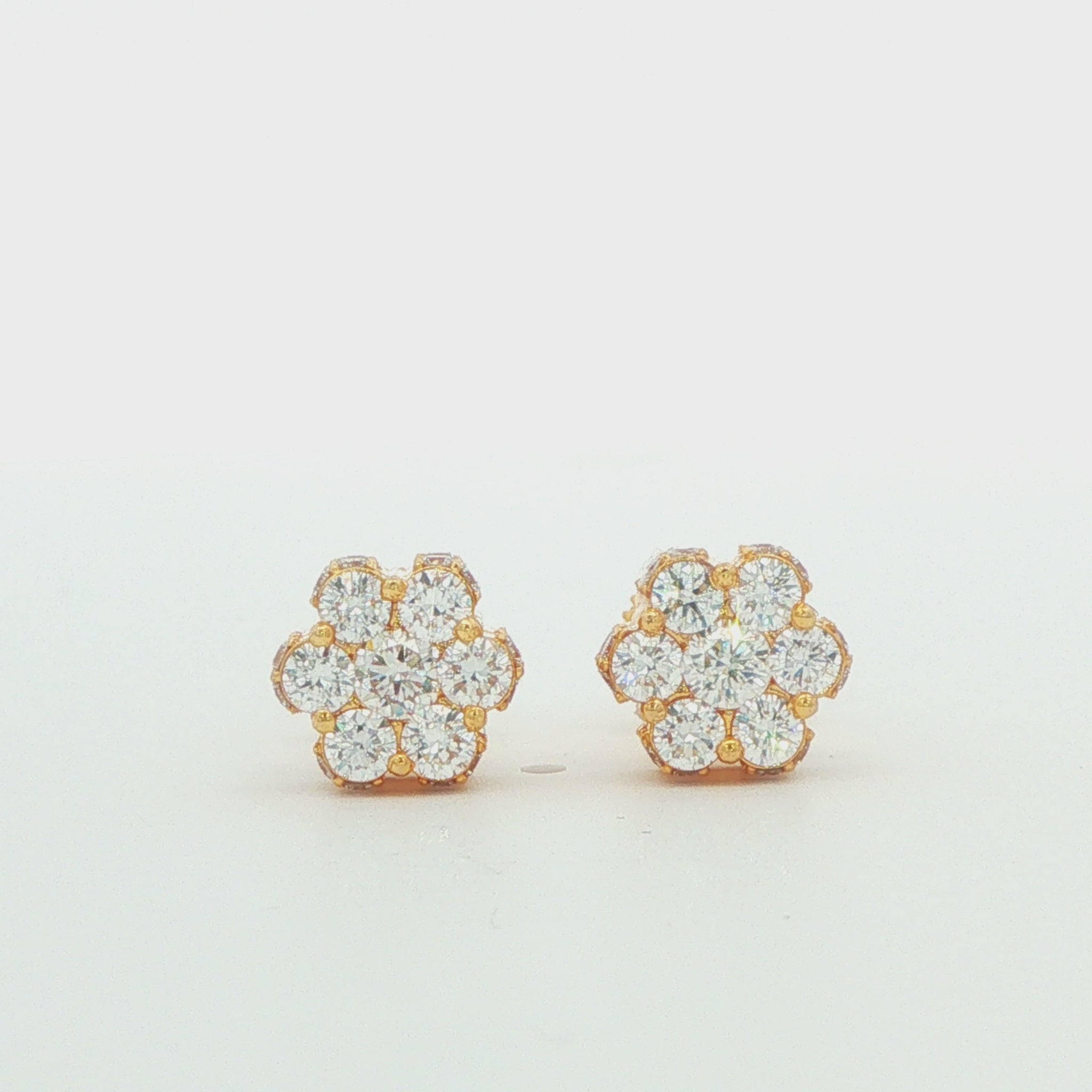 Lab-Grown Diamond Flower Stud Earrings