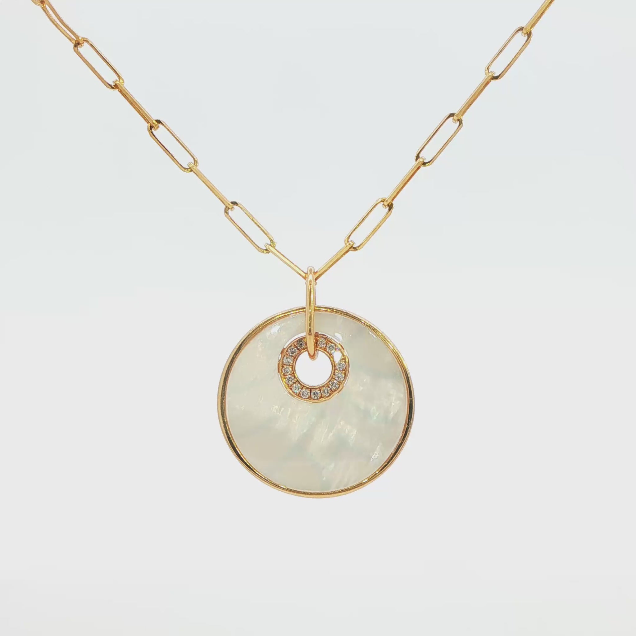 14K YG MOTHER OF PEARL DISC WITH DIAMOND ACCENT ON 22 IN' P CLIP CHAIN