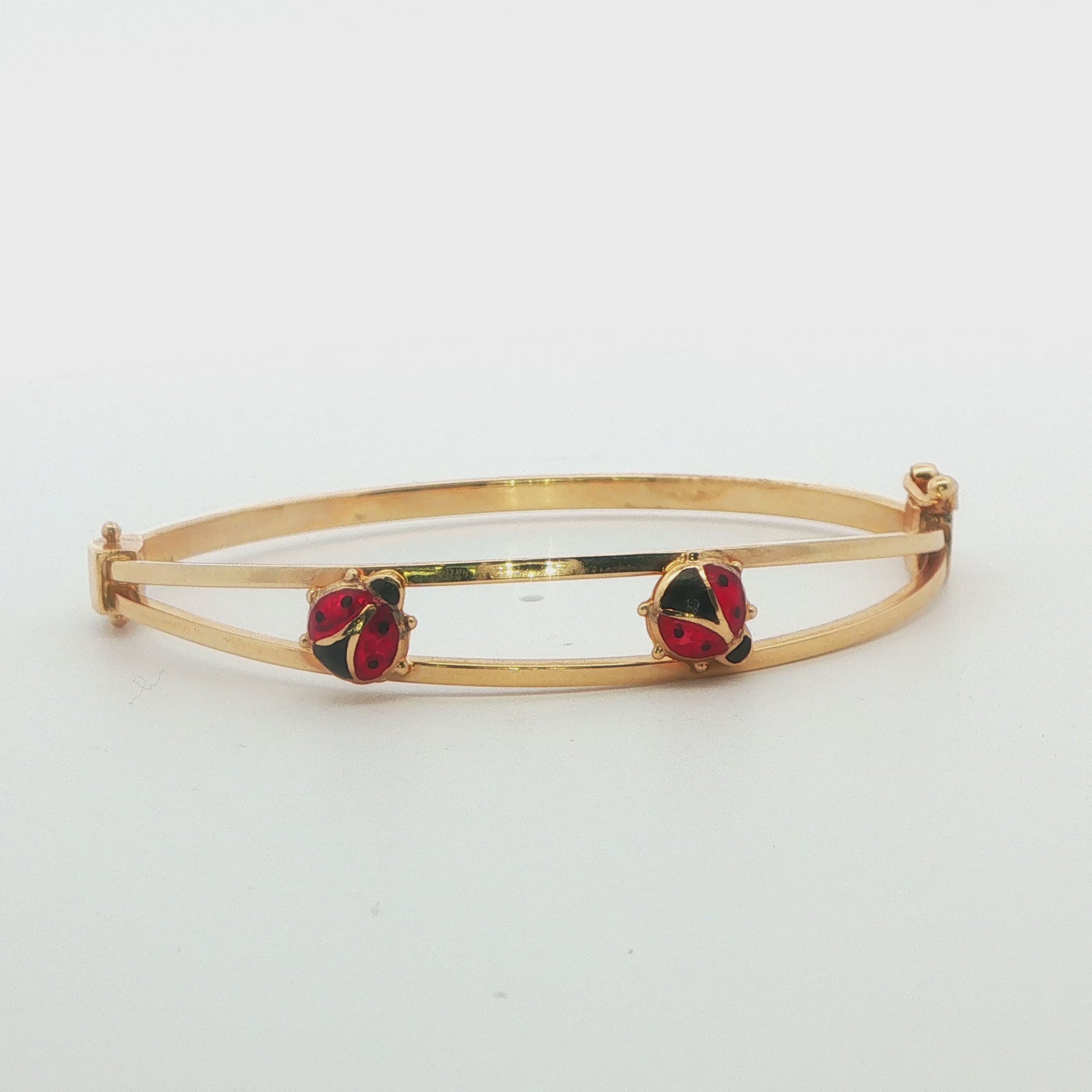 14K YG LADY BUG BANGLE WITH FIGURE EIGHT CLASP 4.7G