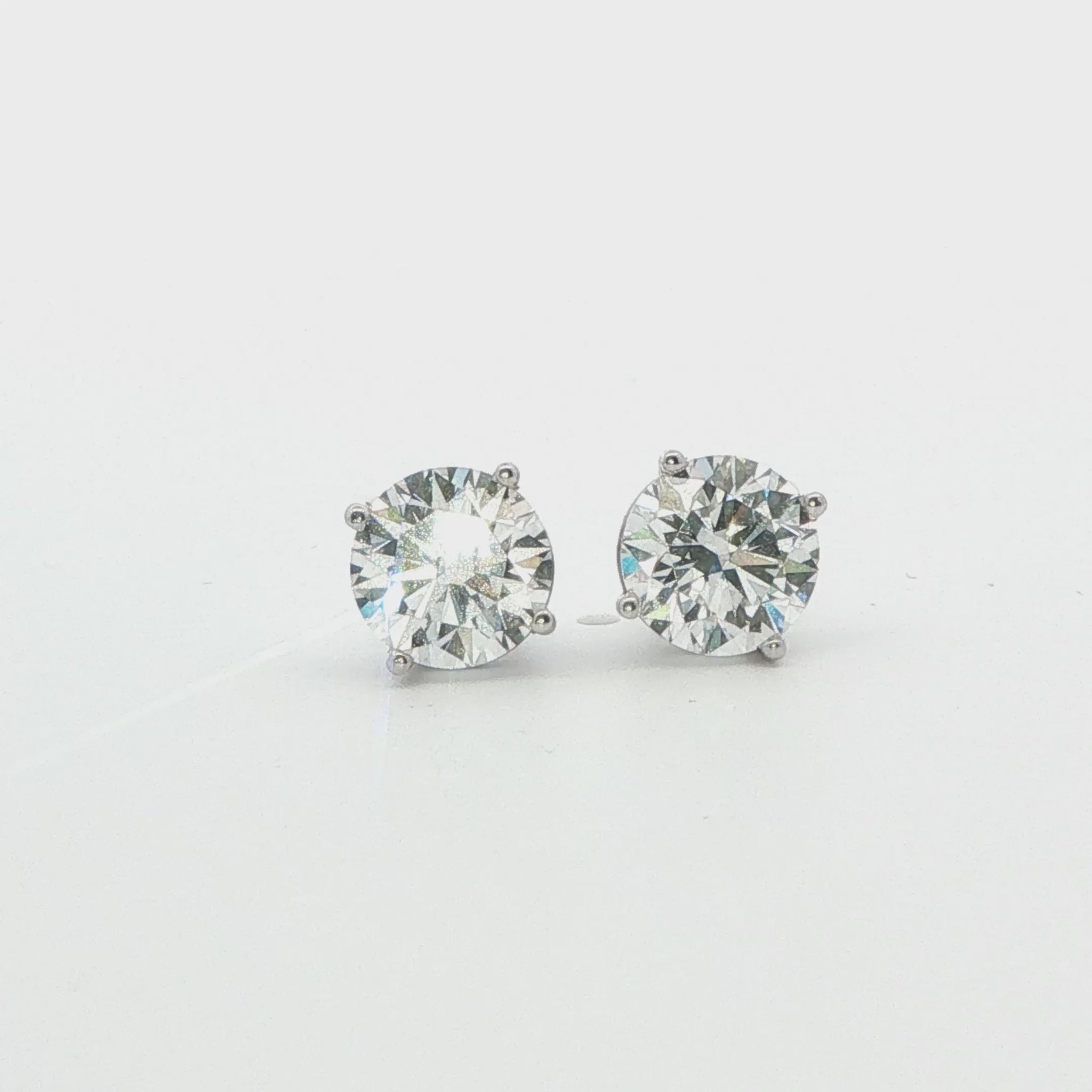 Lab Grown Diamond Stud Earrings